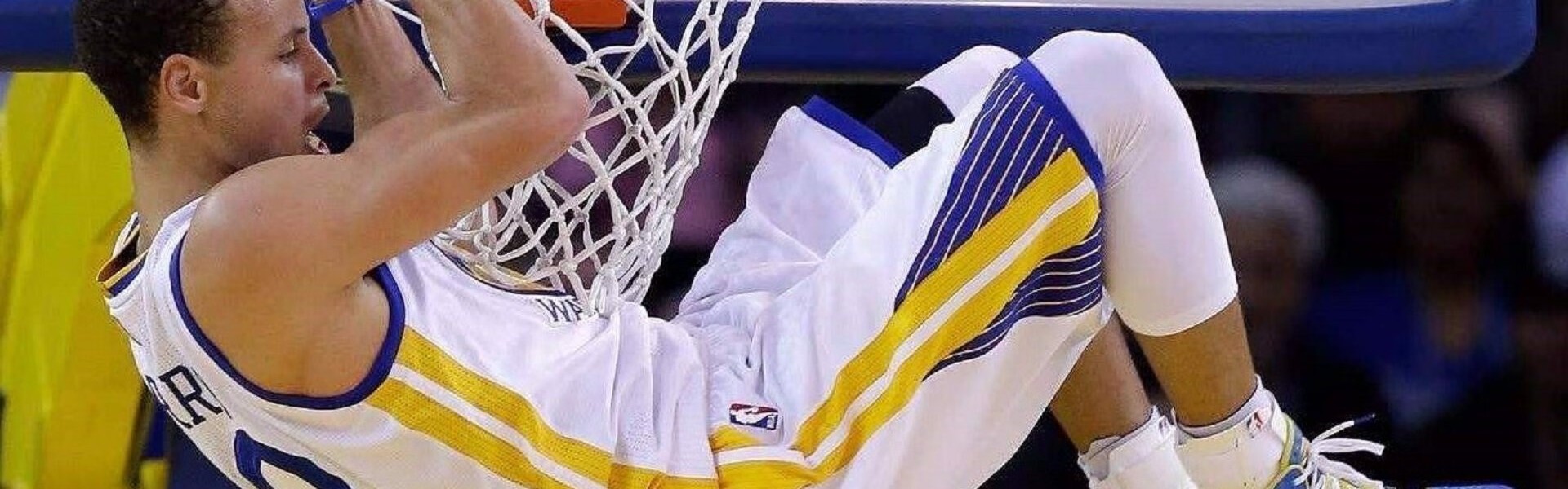 壹号娱乐下载-冰球联赛激战正酣，强队对决引爆赛季高潮